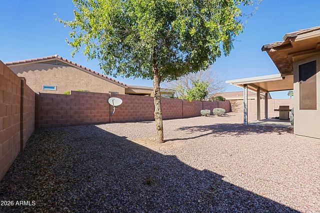 20862 N SEQUOIA CREST Drive, Surprise, AZ 85387