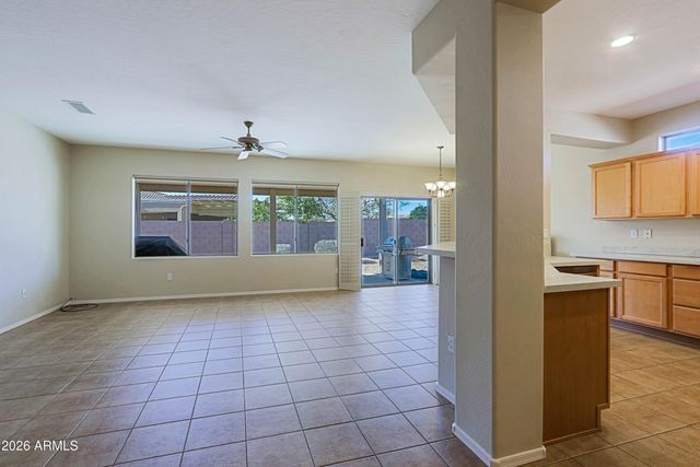 20862 N SEQUOIA CREST Drive, Surprise, AZ 85387