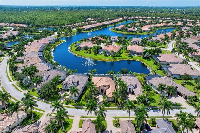 6646 Costa CIR, Naples, FL 34113