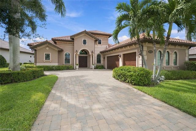 6646 Costa CIR, Naples, FL 34113
