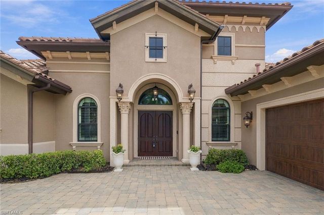 6646 Costa CIR, Naples, FL 34113