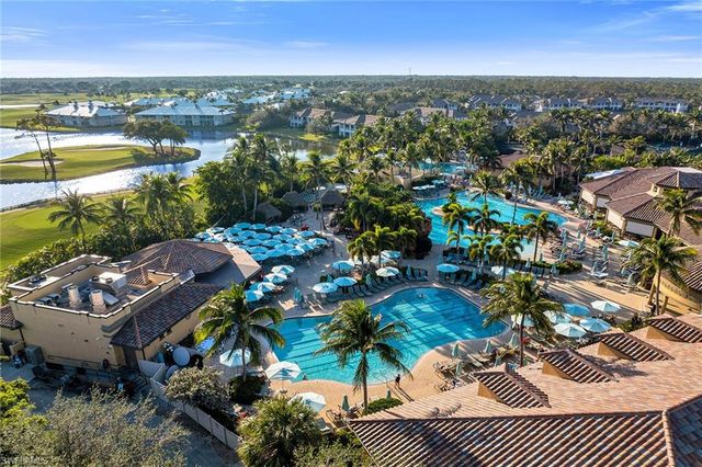 6646 Costa CIR, Naples, FL 34113