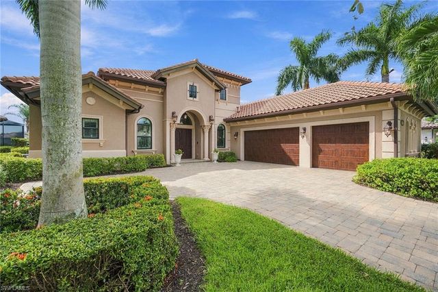 6646 Costa CIR, Naples, FL 34113