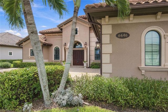 6646 Costa CIR, Naples, FL 34113