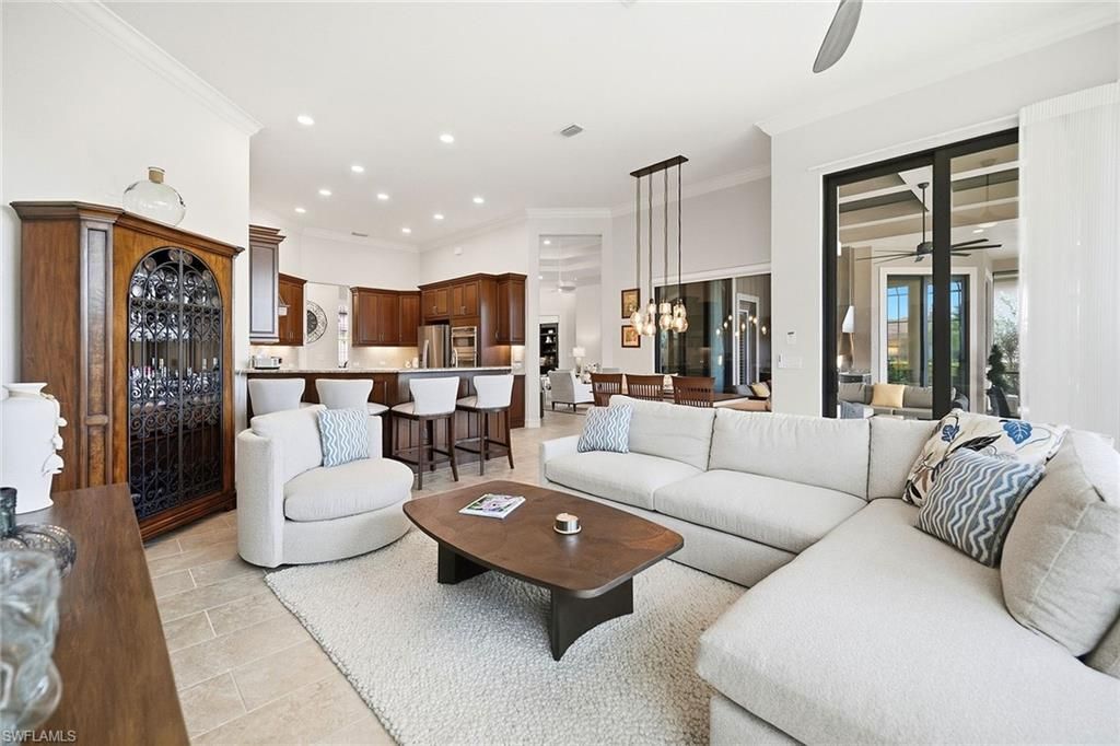 6646 Costa CIR, NAPLES, FL 34113 — photo 5