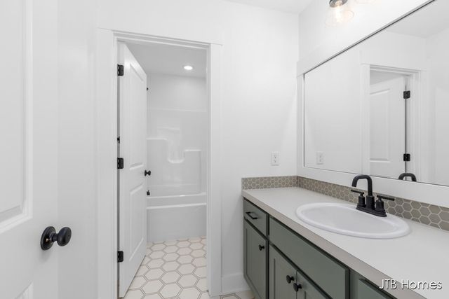5956 Braemoor Court SE, Caledonia, MI 49316