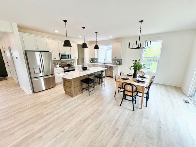 5956 Braemoor Court SE, Caledonia, MI 49316