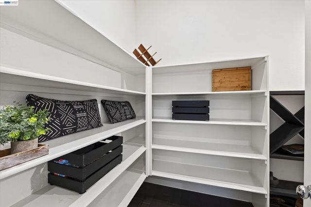 3868 Stanley Blvd, Pleasanton, CA 94566