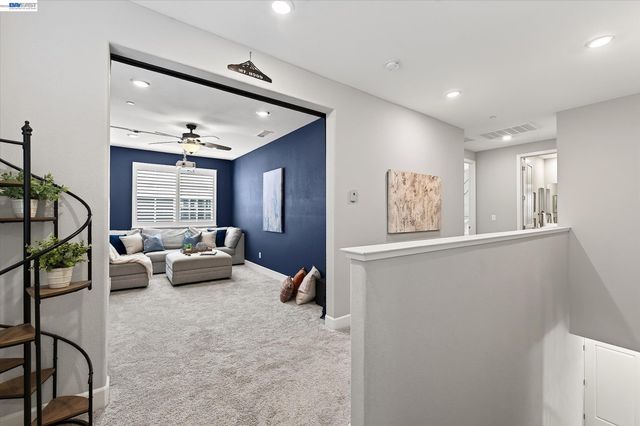 3868 Stanley Blvd, Pleasanton, CA 94566