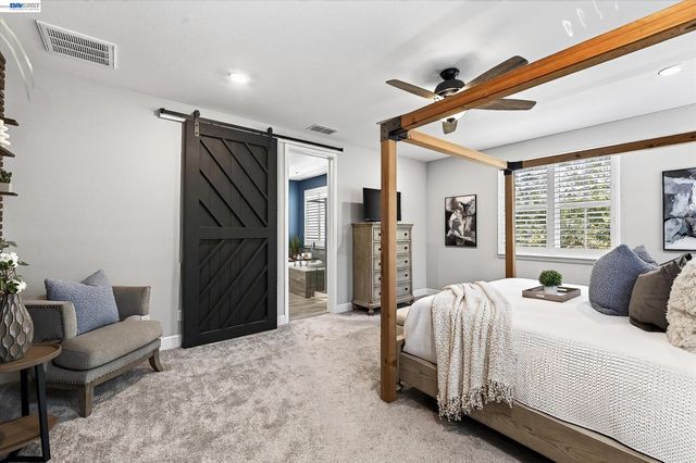 3868 Stanley Blvd, Pleasanton, CA 94566