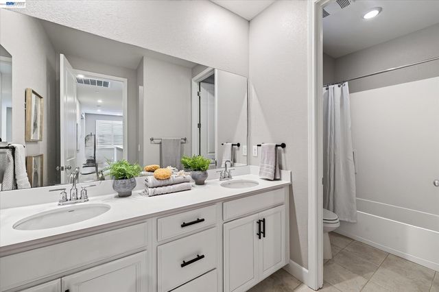 3868 Stanley Blvd, Pleasanton, CA 94566