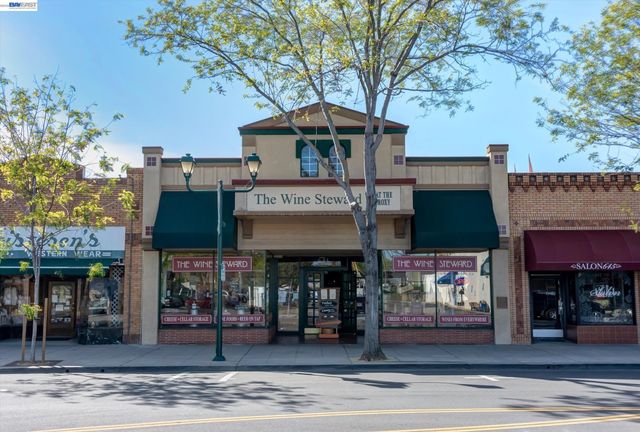 3868 Stanley Blvd, Pleasanton, CA 94566