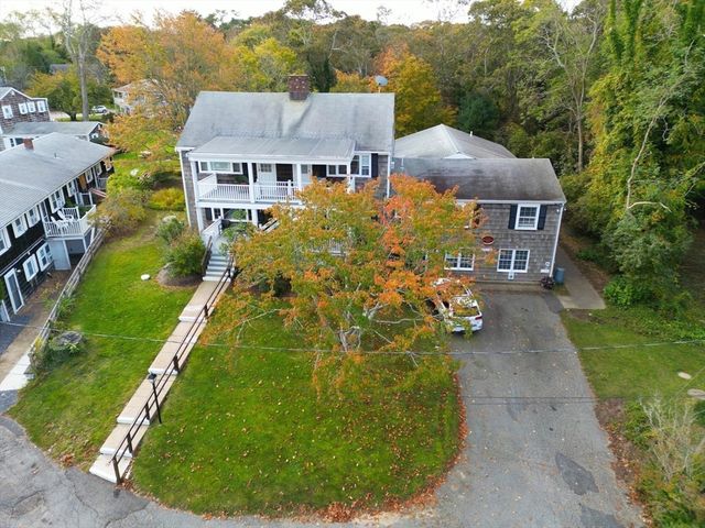 11 Macs Lane, Tisbury, MA 02568