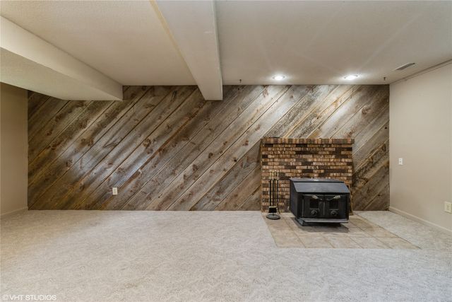 805 Parkview Lane, Carlisle, IA 50047