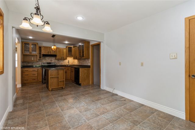 805 Parkview Lane, Carlisle, IA 50047
