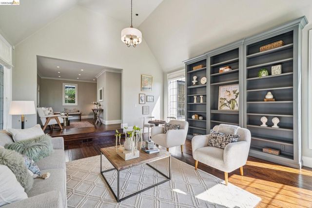 305 Sheridan Ave, Piedmont, CA 94611