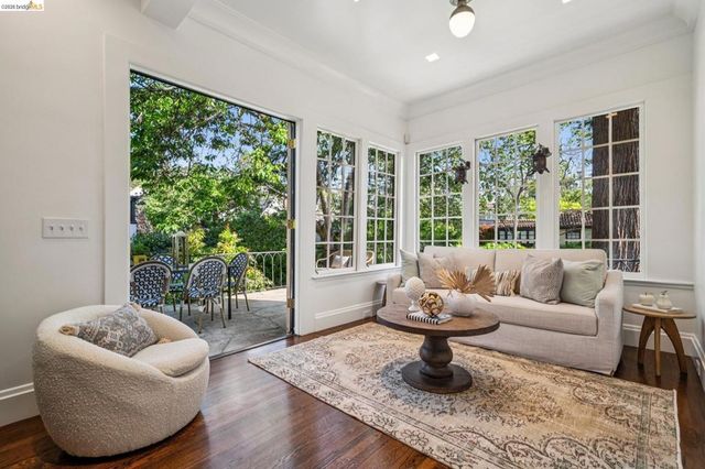 305 Sheridan Ave, Piedmont, CA 94611