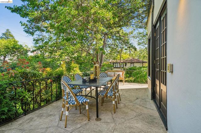 305 Sheridan Ave, Piedmont, CA 94611