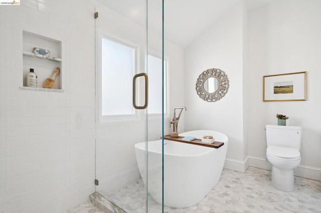 305 Sheridan Ave, Piedmont, CA 94611