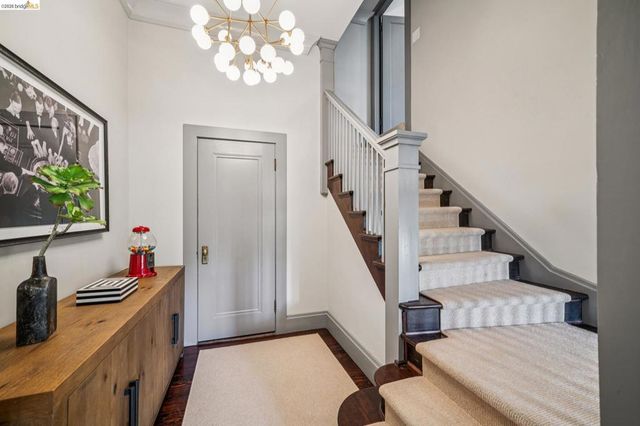 305 Sheridan Ave, Piedmont, CA 94611