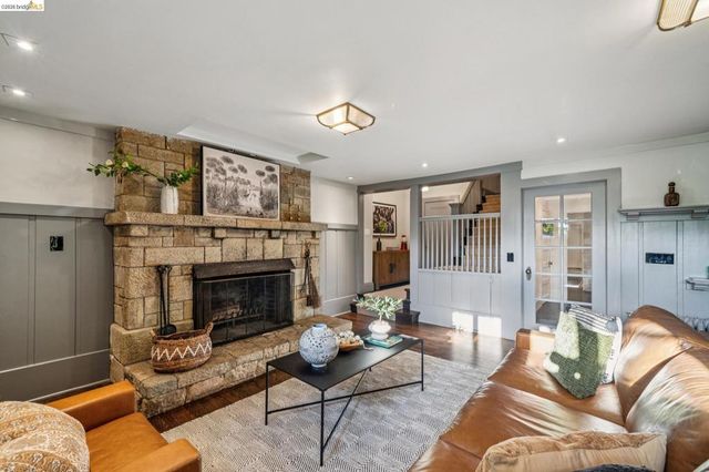 305 Sheridan Ave, Piedmont, CA 94611