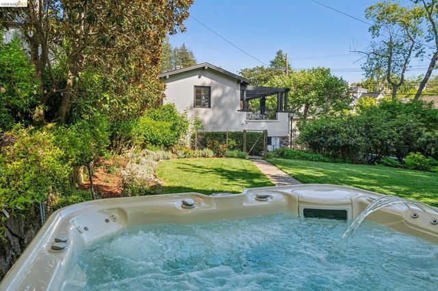 305 Sheridan Ave, Piedmont, CA 94611