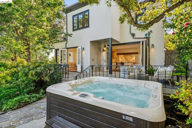 305 Sheridan Ave, Piedmont, CA 94611