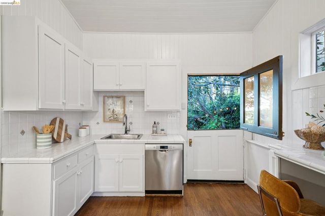 305 Sheridan Ave, Piedmont, CA 94611