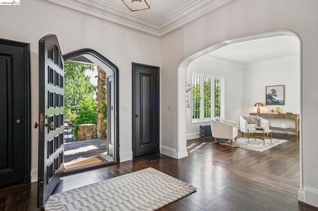 305 Sheridan Ave, Piedmont, CA 94611
