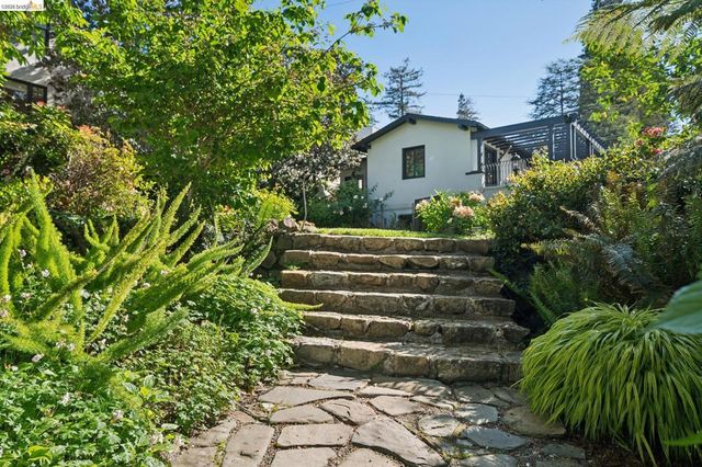 305 Sheridan Ave, Piedmont, CA 94611