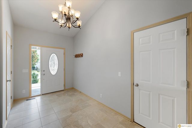 3958 S 190th Street, Omaha, NE 68130