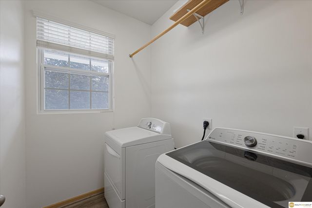 3958 S 190th Street, Omaha, NE 68130