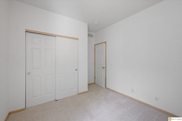 3958 S 190th Street, Omaha, NE 68130