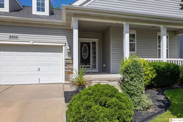 3958 S 190th Street, Omaha, NE 68130