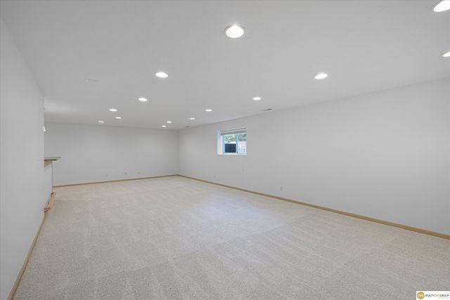 3958 S 190th Street, Omaha, NE 68130