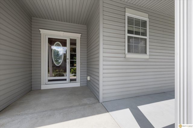 3958 S 190th Street, Omaha, NE 68130