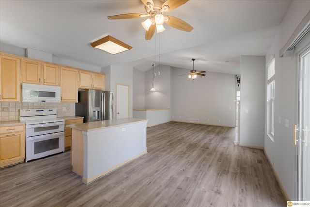 3958 S 190th Street, Omaha, NE 68130
