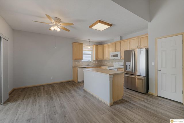 3958 S 190th Street, Omaha, NE 68130