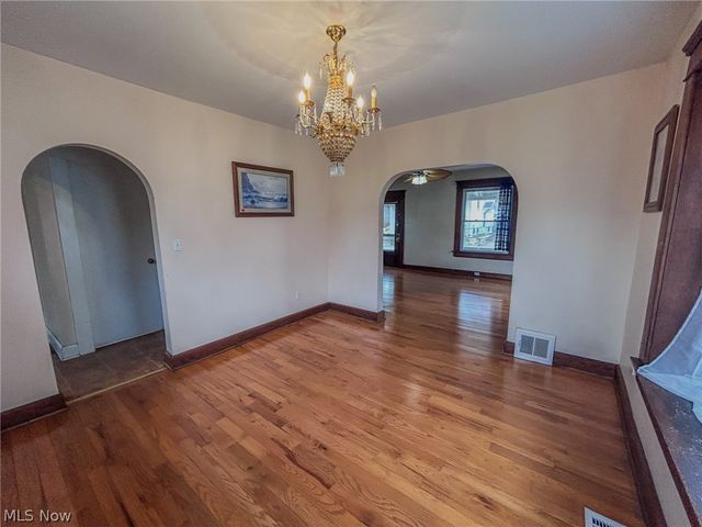 600 Robinette Court, Akron, OH 44310