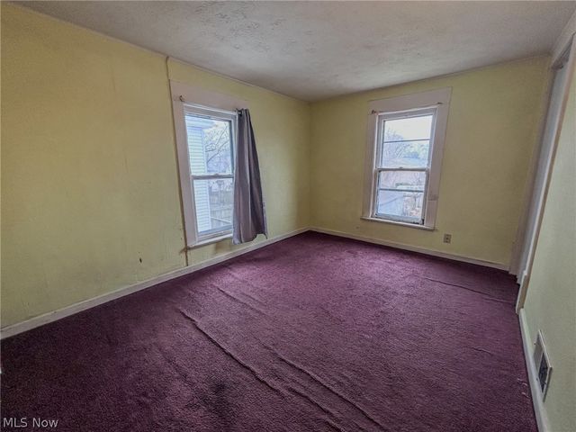 600 Robinette Court, Akron, OH 44310