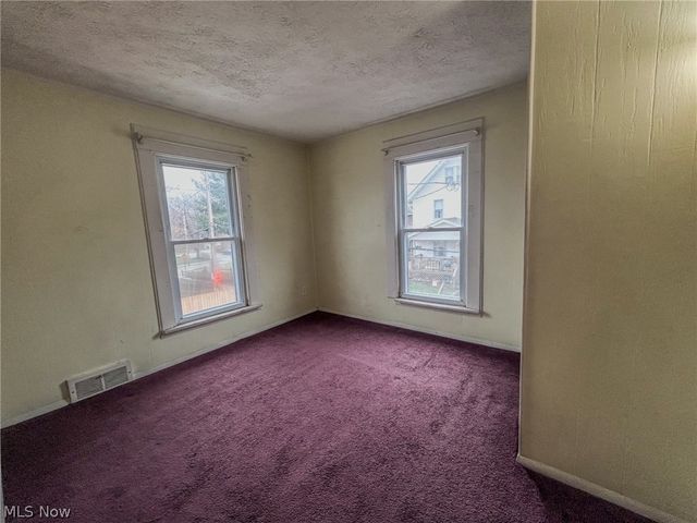 600 Robinette Court, Akron, OH 44310