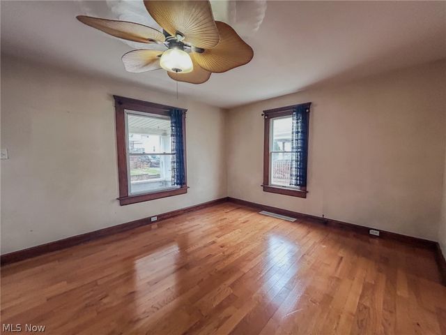 600 Robinette Court, Akron, OH 44310