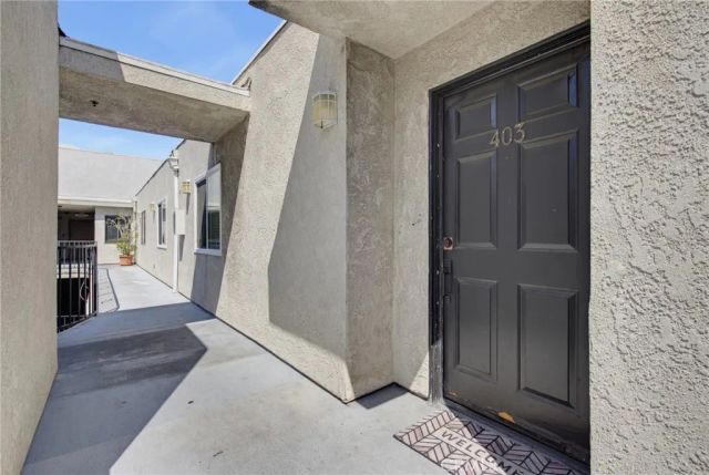 726 Elm Avenue 403, Long Beach, CA 90813