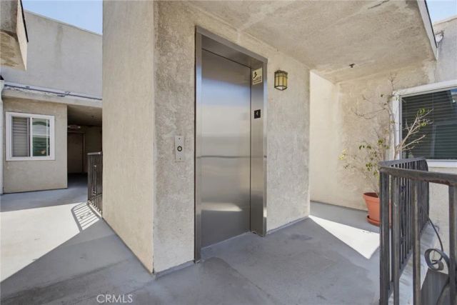 726 Elm Avenue 403, Long Beach, CA 90813