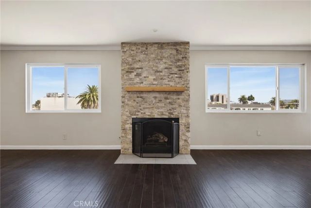 726 Elm Avenue 403, Long Beach, CA 90813