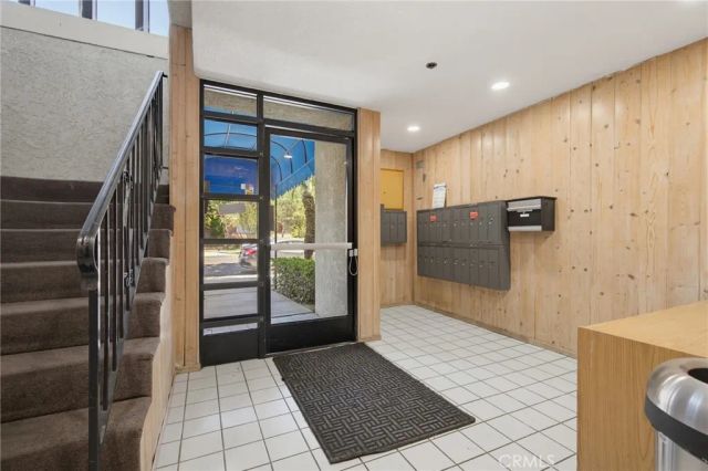 726 Elm Avenue 403, Long Beach, CA 90813