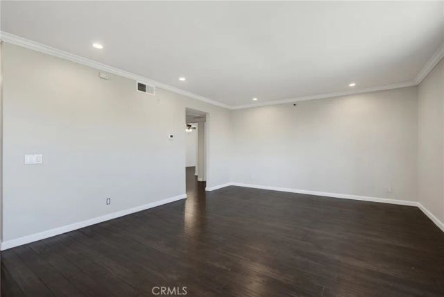 726 Elm Avenue 403, Long Beach, CA 90813