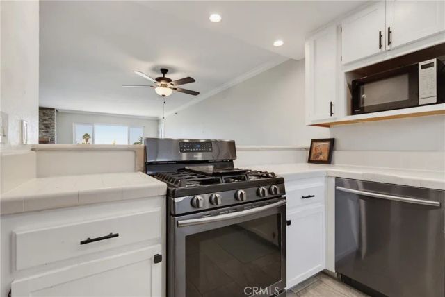 726 Elm Avenue 403, Long Beach, CA 90813