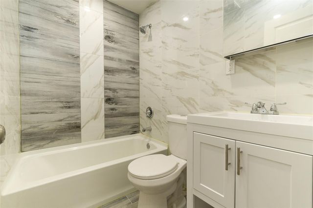 215 Beach 96th Street, Rockaway Beach, NY 11693
