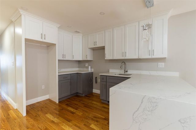 215 Beach 96th Street, Rockaway Beach, NY 11693